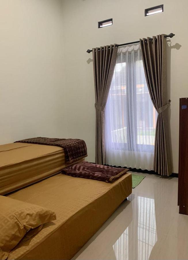 Guest House / Homestay Bukit Mutiara Residence Ngingas Exteriér fotografie
