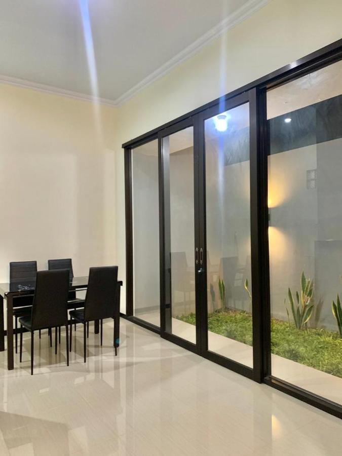 Guest House / Homestay Bukit Mutiara Residence Ngingas Exteriér fotografie
